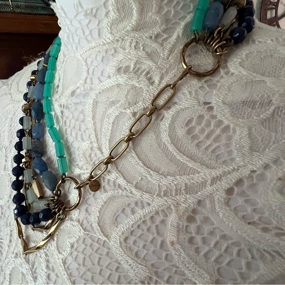 Stella & Dot turquoise 7 strands beads and gold tone necklace - Picture 5 of 6